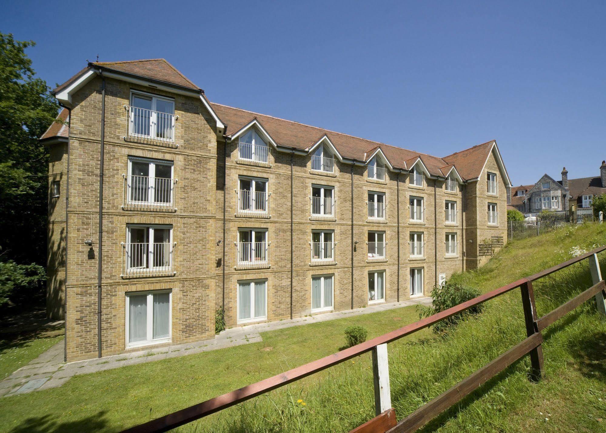 The Broadway Park Hotel Sandown Exterior foto